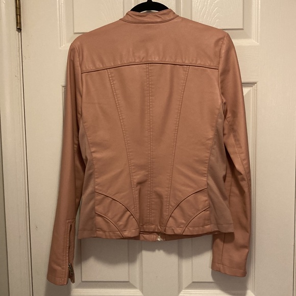 Blush pink faux leather jacket - Picture 3 of 4